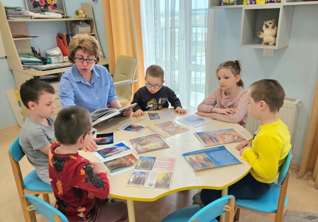 День святых жён-мироносиц в центре "Надежда"
