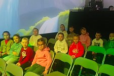 Увлекательное шоу «Яйцо динозавра» Увлекательное шоу «Яйцо динозавра»