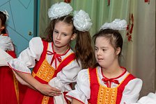 Социальному центру "Надежда" 14 лет