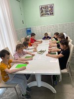 Делаем декоративные свечи из натурального воска.