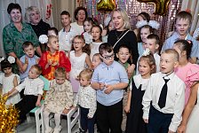 Социальному центру "Надежда" 14 лет