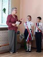 Здравствуй средняя школа! Здравствуй средняя школа!