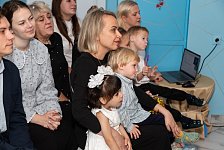 Социальному центру "Надежда" 14 лет