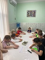Делаем декоративные свечи из натурального воска.