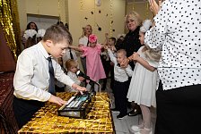 Социальному центру "Надежда" 14 лет